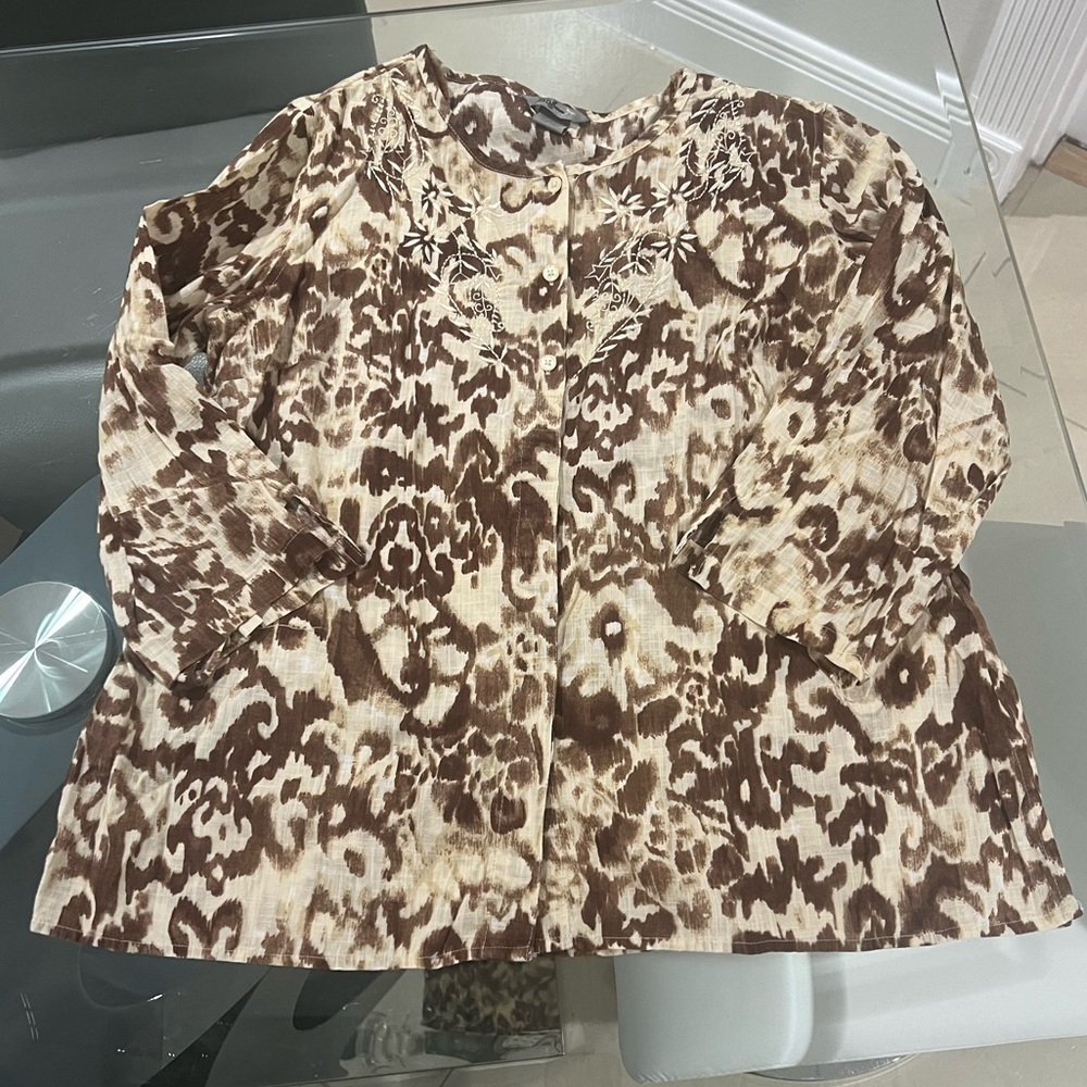 🔴 Vintage IB Diffusion embroidery top size large
